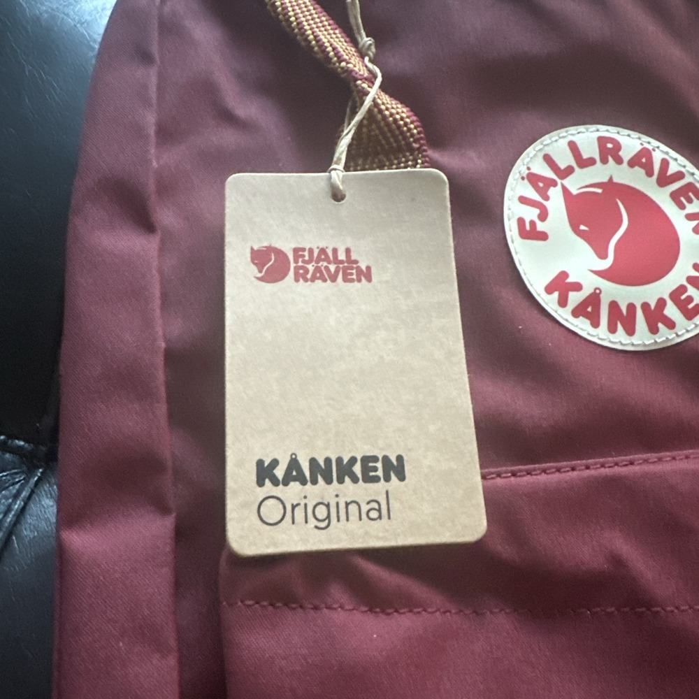 NWT Fjallraven backpack in Oxblood - Picture 5 of 9